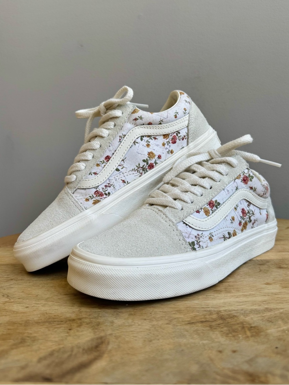 Vans Old Skool Vintage Cream Floral Marshmallow Canvas Suede Sneakers Size 6.5